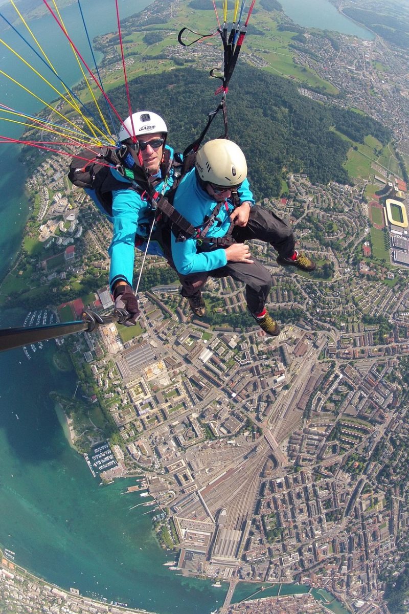 volaris-paragliding-231200_1280